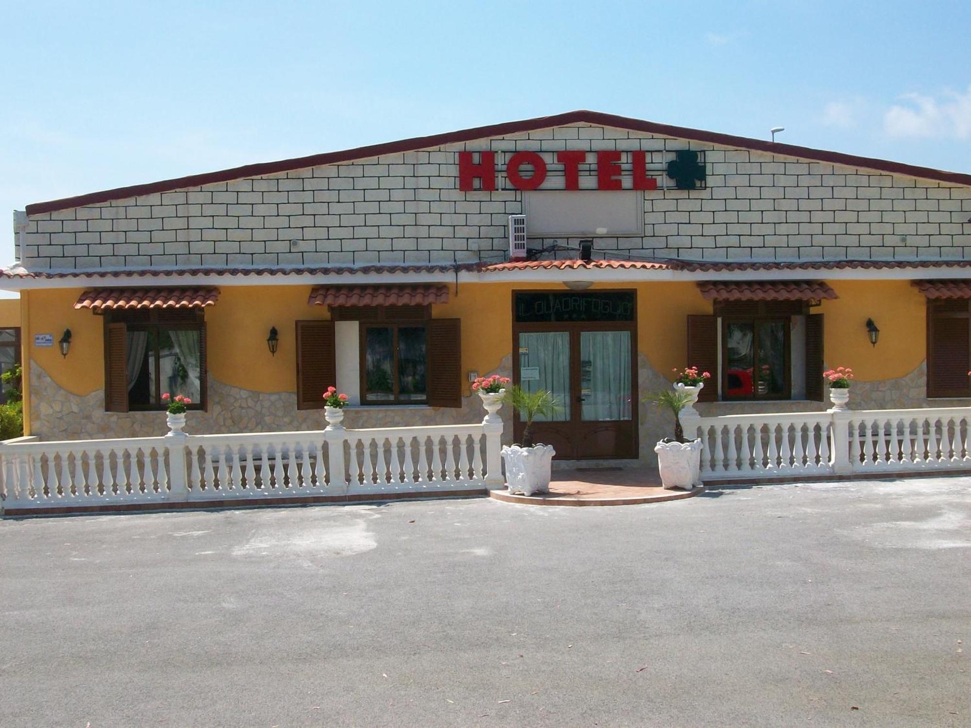 Hotel Il Quadrifoglio Torre del Greco Exterior photo