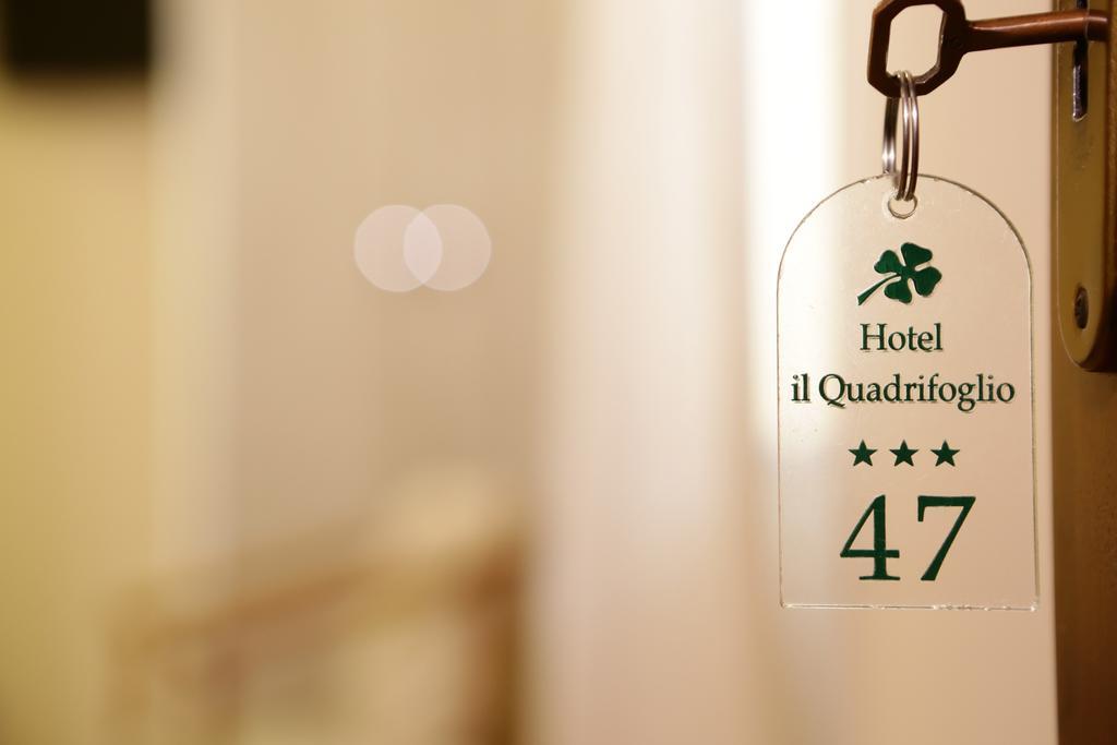 Hotel Il Quadrifoglio Torre del Greco Exterior photo